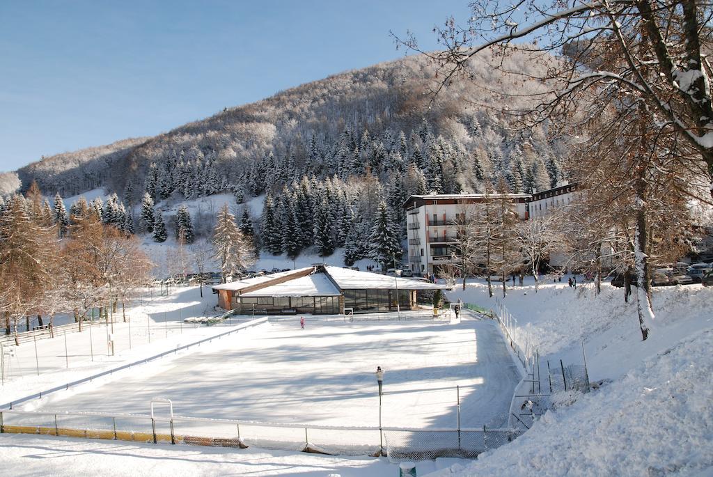 Sport & Family Hotel Bucaneve Brentonico Exterior photo