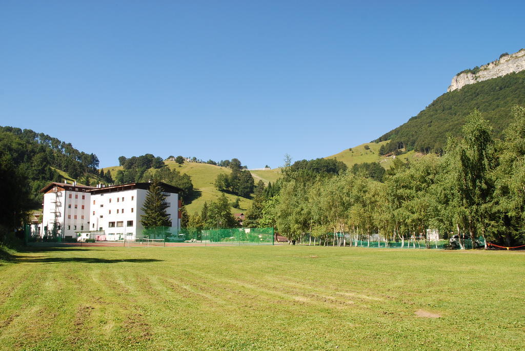 Sport & Family Hotel Bucaneve Brentonico Exterior photo